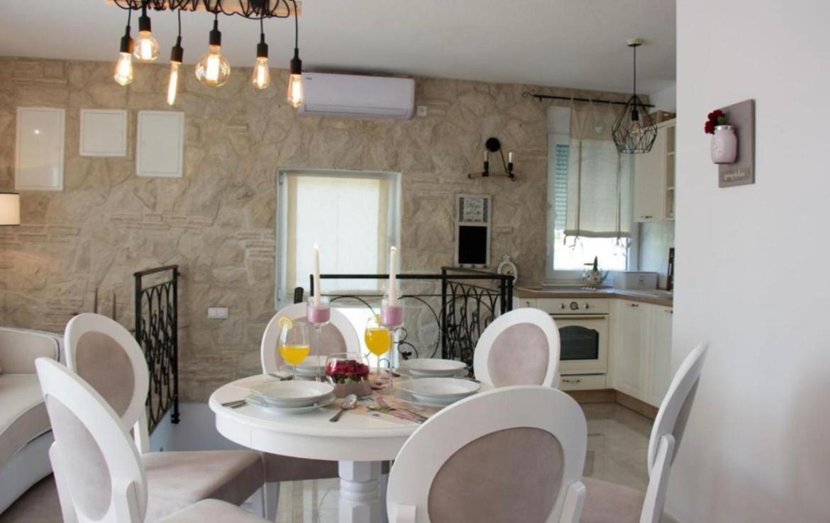 Appartement By The Sea 2 à Kaštela Extérieur photo